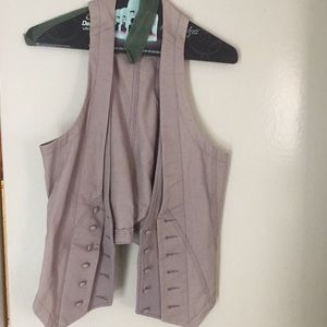 Mauve vest